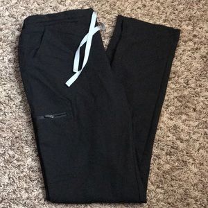 Fig Black Scrub Pant. Drawstring waist. Size Sm Tall.
